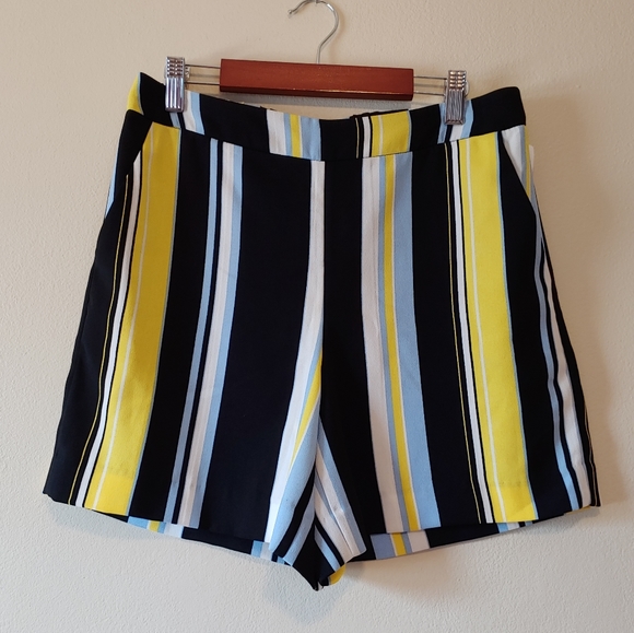 Halogen Pants - 3/$25 Halogen vertical stripe vacation shorts xs